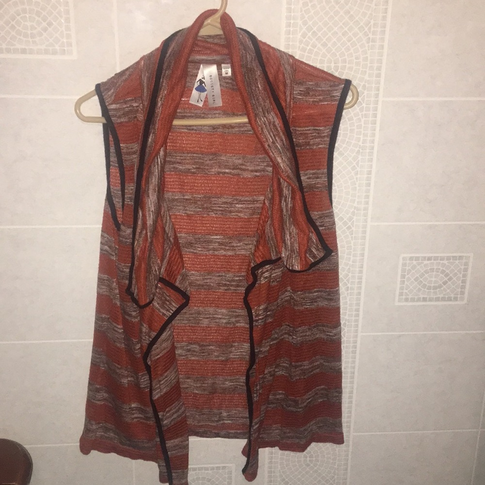 Sleeveless Sweater